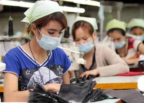 東南亞服裝業(yè)危機(jī)四伏 訂單被迫取消，產(chǎn)業(yè)鏈深度承壓