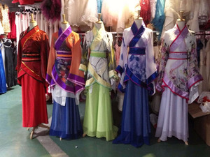 杭州舞臺(tái)表演與卡通服裝租賃服務(wù)指南